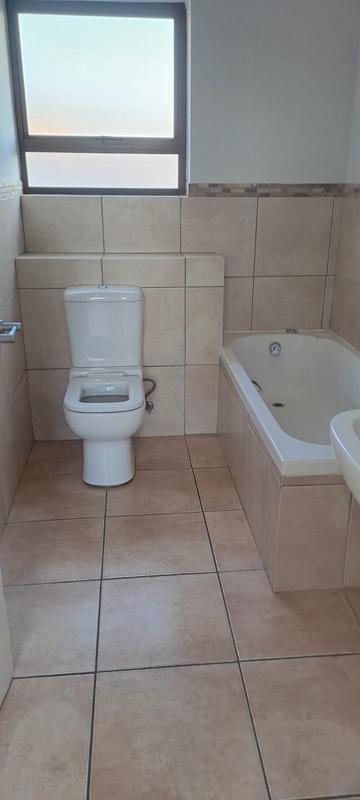 2 Bedroom Property for Sale in Sunninghill Gauteng