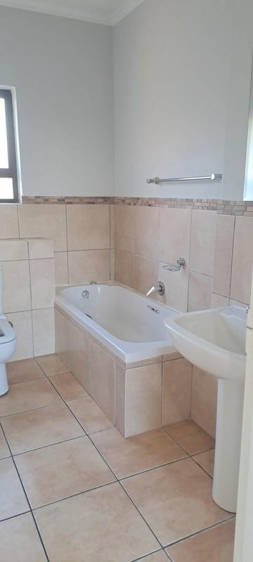 2 Bedroom Property for Sale in Sunninghill Gauteng