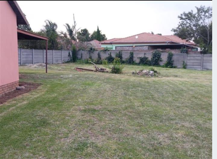 3 Bedroom Property for Sale in Windmill Park Gauteng