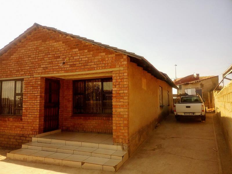 3 Bedroom Property for Sale in Naledi Gauteng