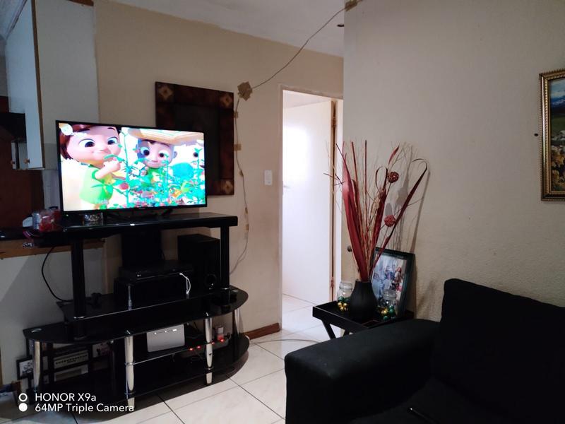 To Let 2 Bedroom Property for Rent in Johannesburg Gauteng