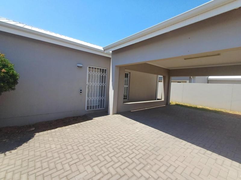 To Let 3 Bedroom Property for Rent in Blue Hills Gauteng