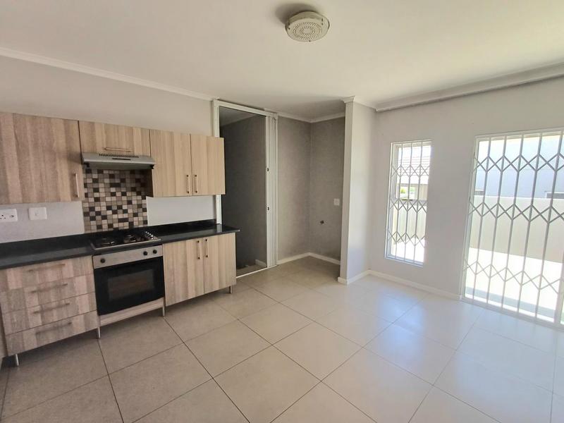 To Let 3 Bedroom Property for Rent in Blue Hills Gauteng