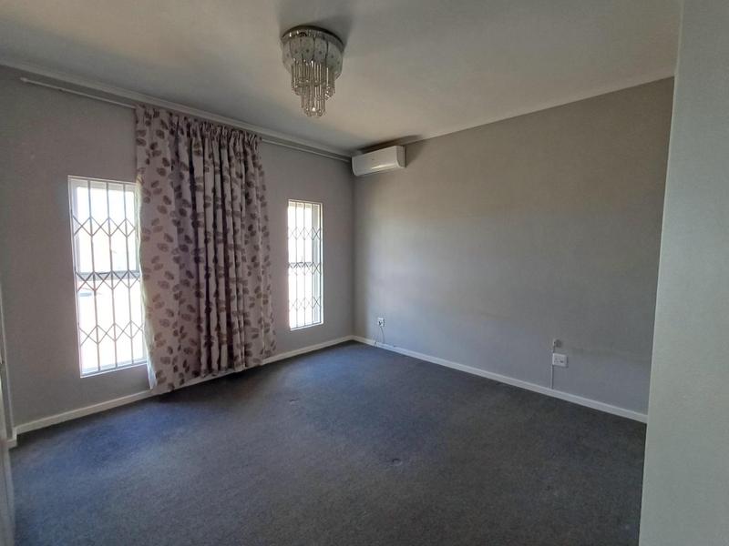 To Let 3 Bedroom Property for Rent in Blue Hills Gauteng