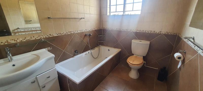 To Let 3 Bedroom Property for Rent in Ferndale Gauteng