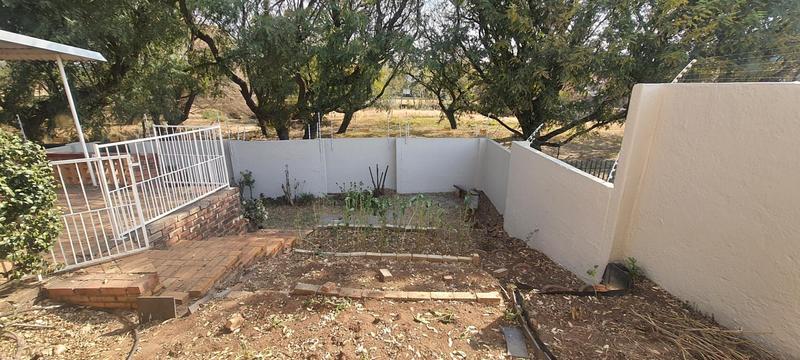 To Let 3 Bedroom Property for Rent in Ferndale Gauteng