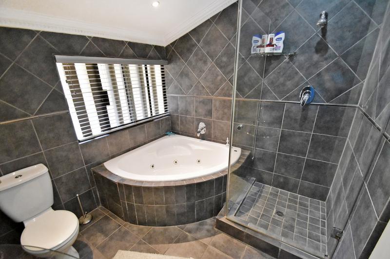 4 Bedroom Property for Sale in Morningside Gauteng