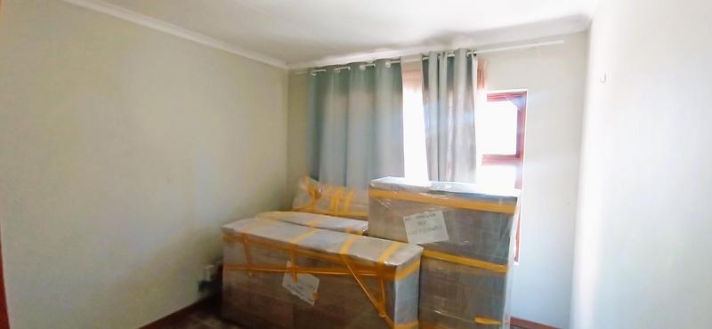 5 Bedroom Property for Sale in Moreleta Park Gauteng