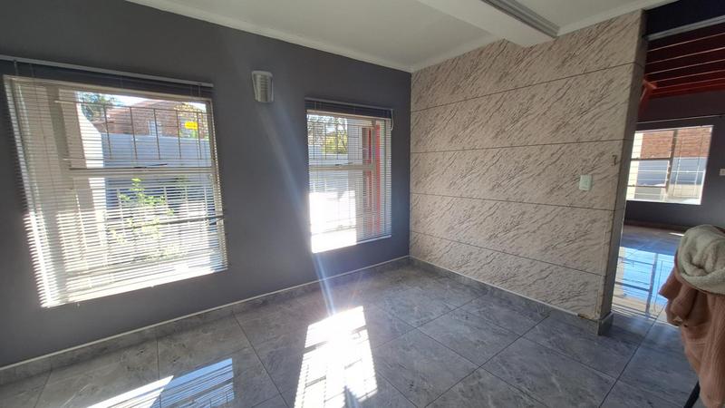 4 Bedroom Property for Sale in Moreleta Park Gauteng