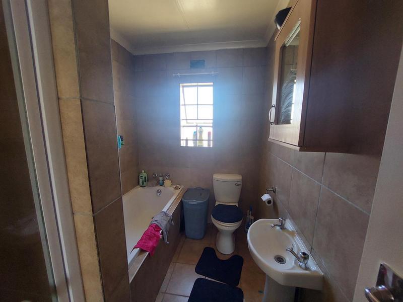 3 Bedroom Property for Sale in Thatch Hill Estate Gauteng