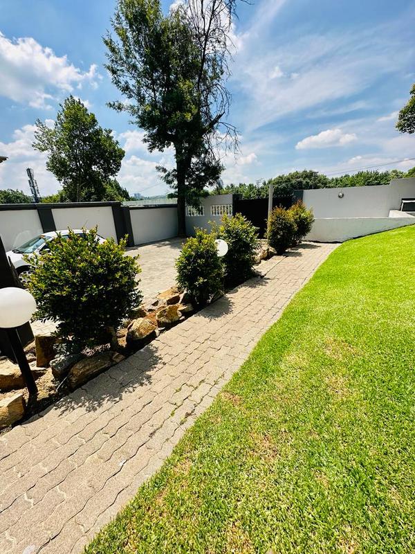 To Let 1 Bedroom Property for Rent in Bramley Gauteng