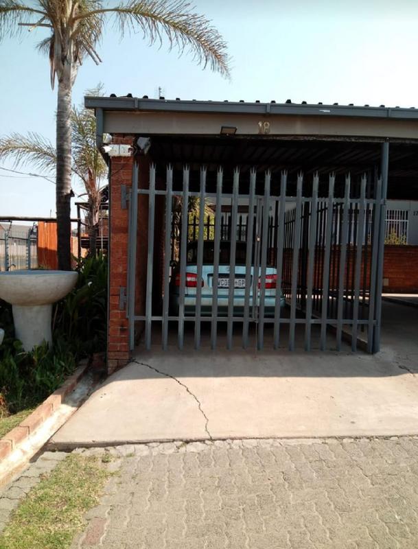 2 Bedroom Property for Sale in Birchleigh Gauteng