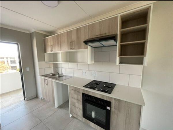 To Let 2 Bedroom Property for Rent in Glen Marais Gauteng