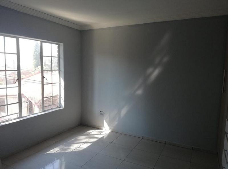 To Let 2 Bedroom Property for Rent in Van Riebeeck Park Gauteng