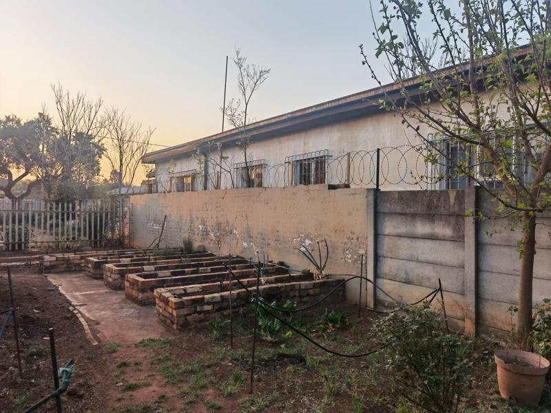 To Let 3 Bedroom Property for Rent in Casseldale Gauteng