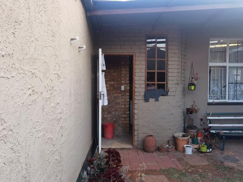 To Let 3 Bedroom Property for Rent in Casseldale Gauteng