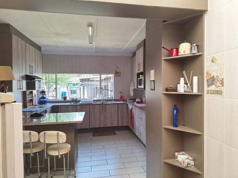 3 Bedroom Property for Sale in Rowhill Gauteng