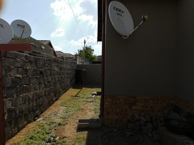 3 Bedroom Property for Sale in Olievenhoutbosch Gauteng