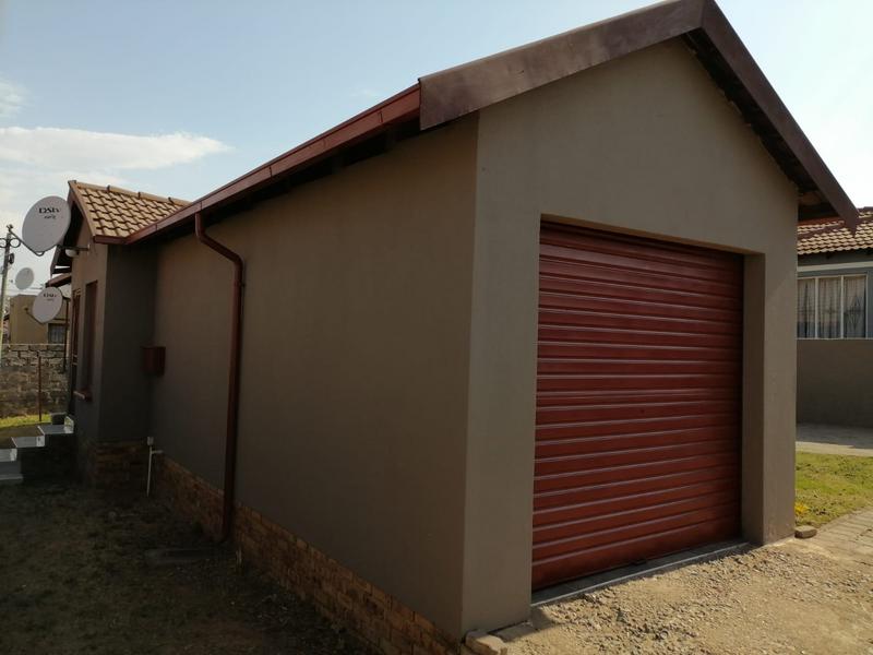 3 Bedroom Property for Sale in Olievenhoutbosch Gauteng