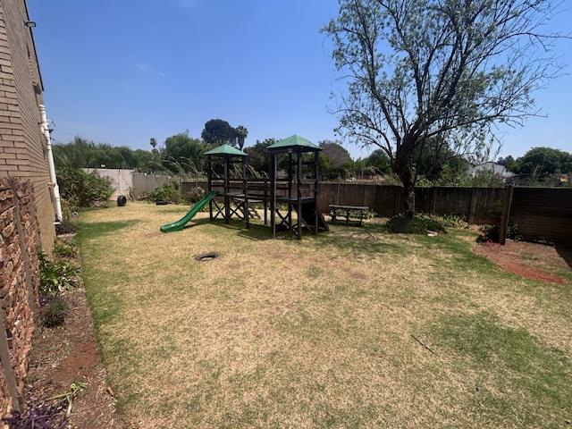 3 Bedroom Property for Sale in Willow Park Manor Gauteng