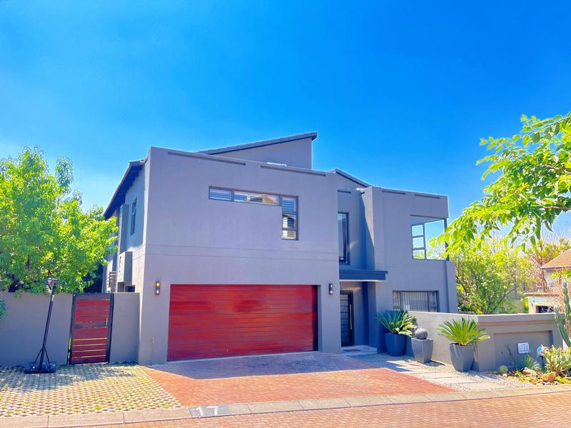 5 Bedroom Property for Sale in Stone River Estate Gauteng