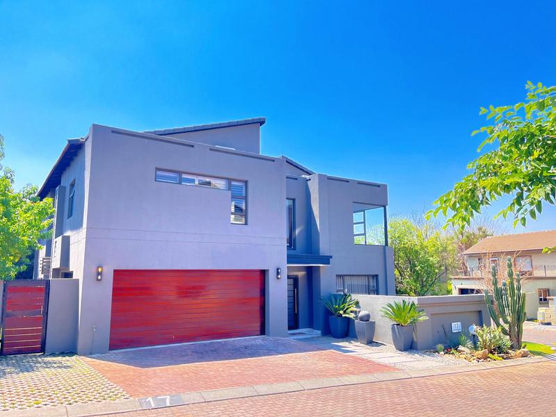 5 Bedroom Property for Sale in Stone River Estate Gauteng