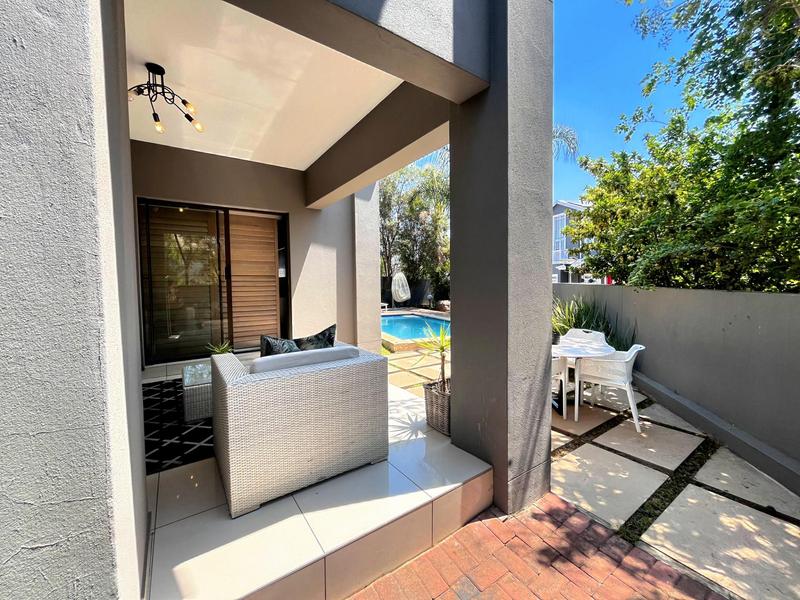 5 Bedroom Property for Sale in Stone River Estate Gauteng