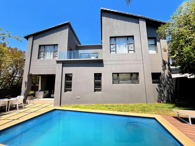 5 Bedroom Property for Sale in Stone River Estate Gauteng