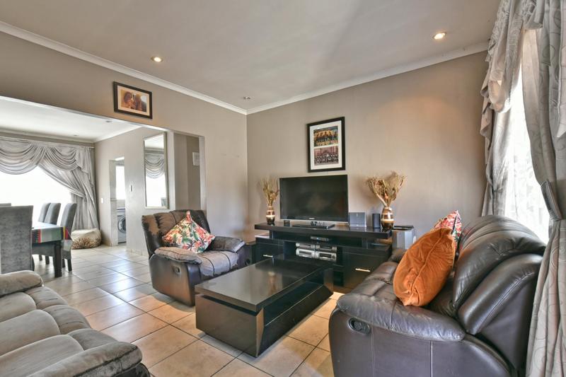 3 Bedroom Property for Sale in Brackenhurst Gauteng