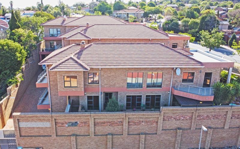 4 Bedroom Property for Sale in Mulbarton Gauteng