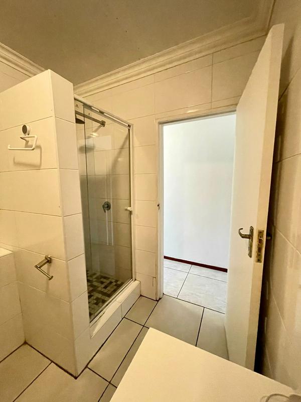 To Let 1 Bedroom Property for Rent in Sandown Gauteng