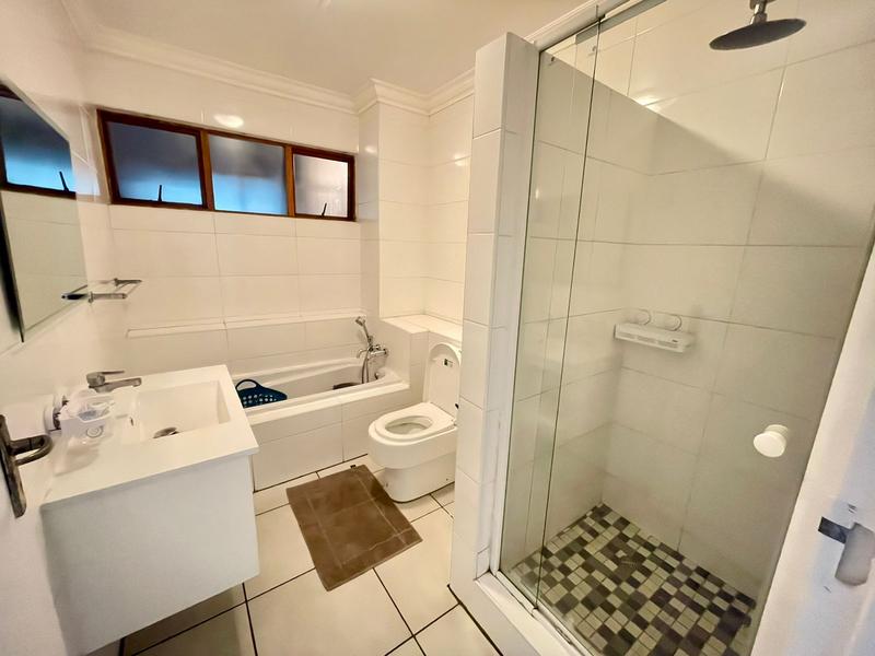 To Let 1 Bedroom Property for Rent in Sandown Gauteng