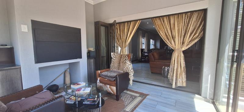 3 Bedroom Property for Sale in Midstream Ridge Gauteng