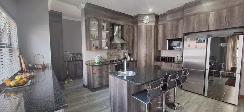 3 Bedroom Property for Sale in Midstream Ridge Gauteng
