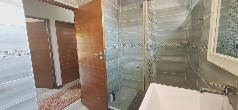 3 Bedroom Property for Sale in Midstream Ridge Gauteng