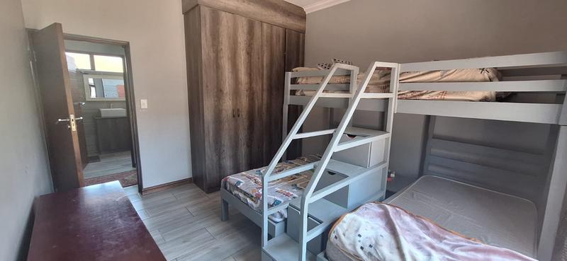 3 Bedroom Property for Sale in Midstream Ridge Gauteng