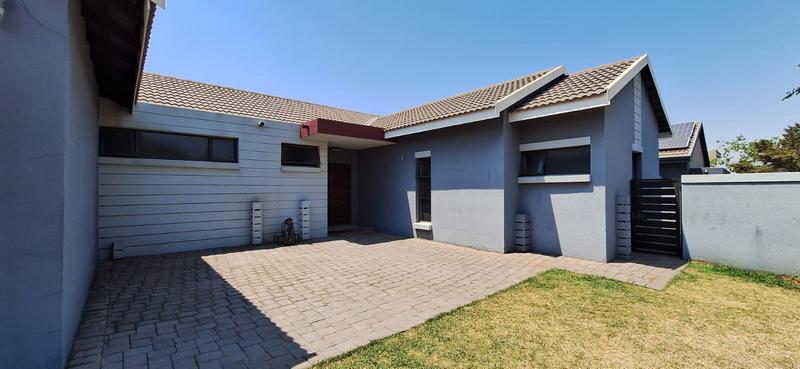 3 Bedroom Property for Sale in Midstream Ridge Gauteng