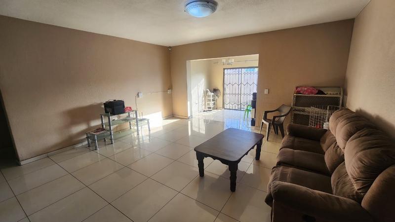 3 Bedroom Property for Sale in New Market Gauteng
