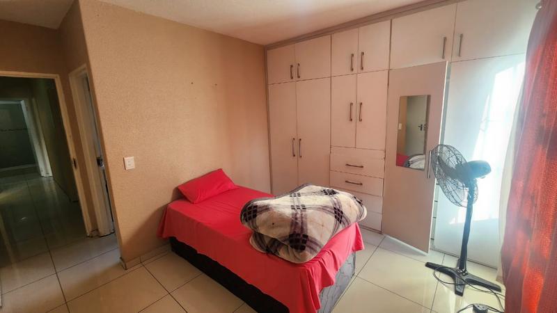 3 Bedroom Property for Sale in New Market Gauteng