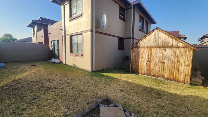 3 Bedroom Property for Sale in New Market Gauteng