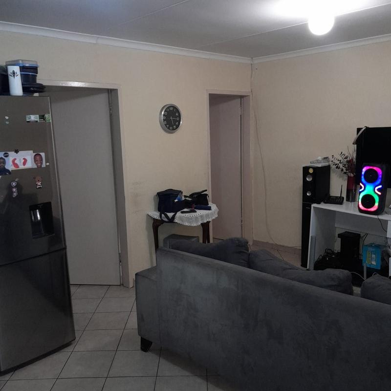 2 Bedroom Property for Sale in Olievenhoutbosch Gauteng