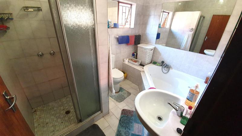 4 Bedroom Property for Sale in Amandasig Gauteng