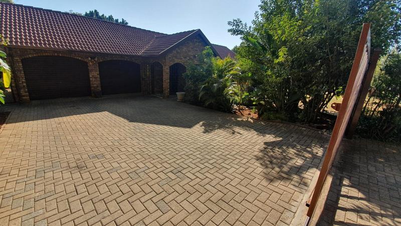 4 Bedroom Property for Sale in Amandasig Gauteng