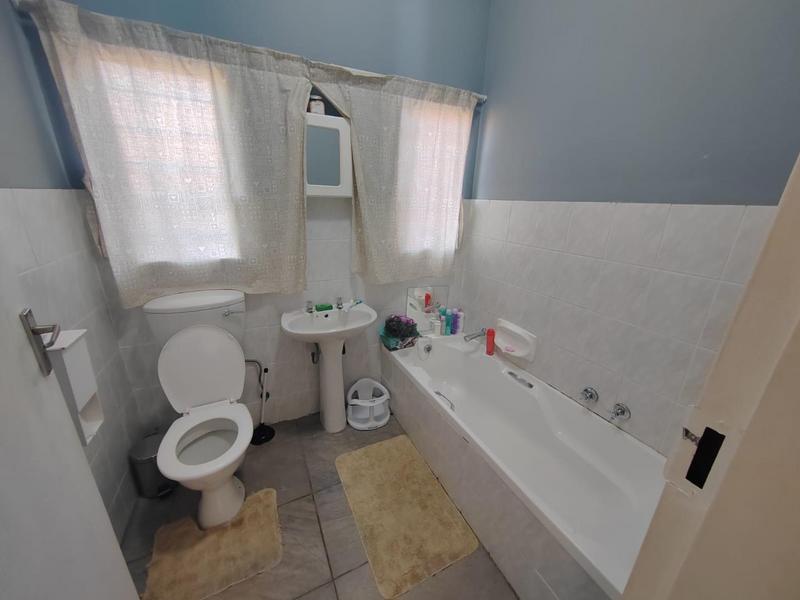 3 Bedroom Property for Sale in Dorandia Gauteng