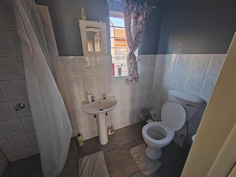 3 Bedroom Property for Sale in Dorandia Gauteng