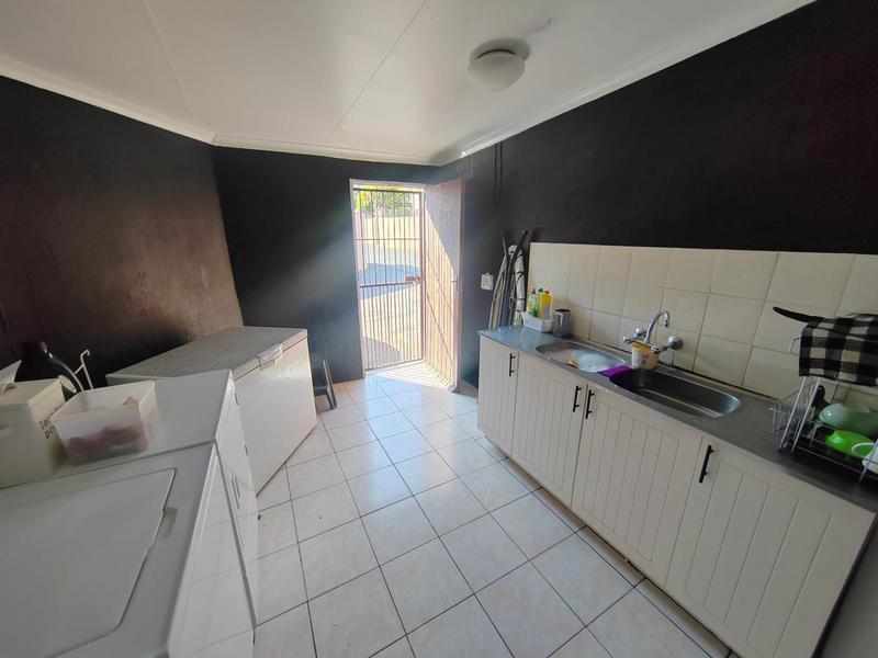 4 Bedroom Property for Sale in Florauna Gauteng