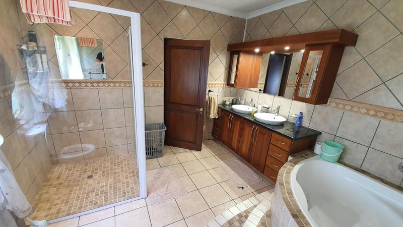 9 Bedroom Property for Sale in Heatherdale AH Gauteng