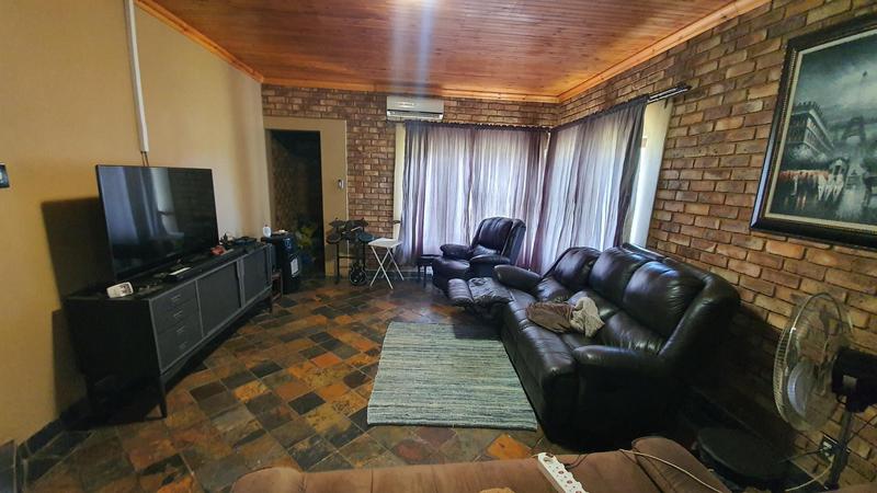 9 Bedroom Property for Sale in Heatherdale AH Gauteng