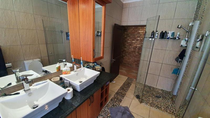 9 Bedroom Property for Sale in Heatherdale AH Gauteng