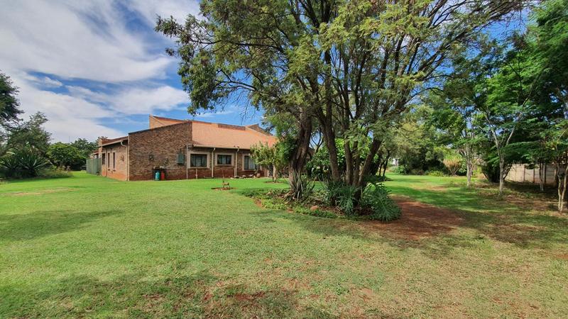 9 Bedroom Property for Sale in Heatherdale AH Gauteng